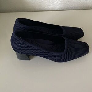 Vivaia Square-Toe Chunky Heels (Melody) navy blue great condition size 40.5